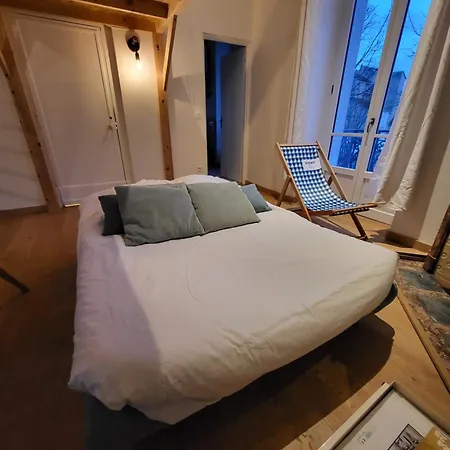 Calme Avec Balcon En Plein Coeur De *
